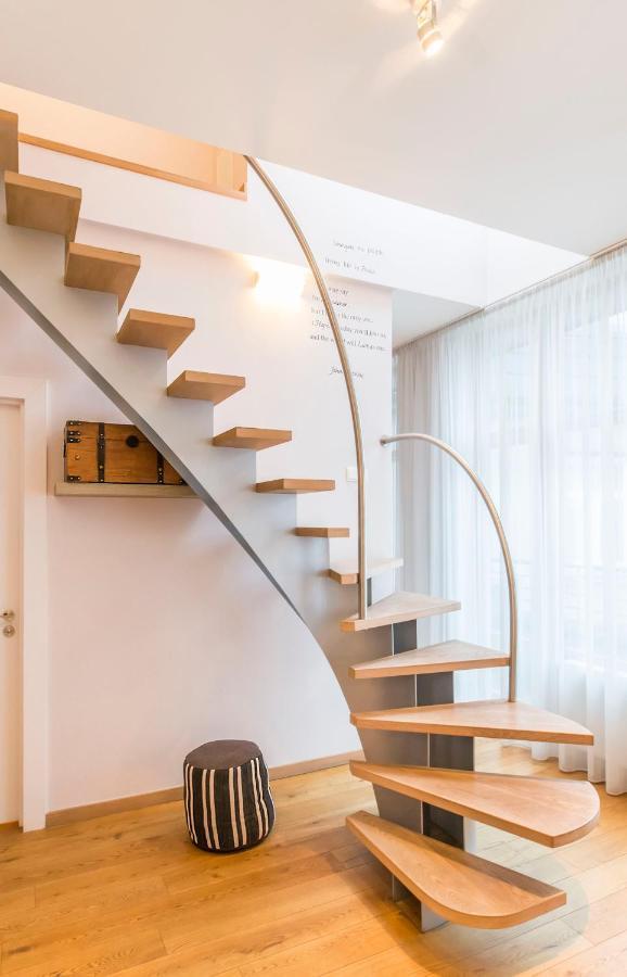 Central 2-Level Penthouse With Terrace And Free Parking Riga Exterior photo