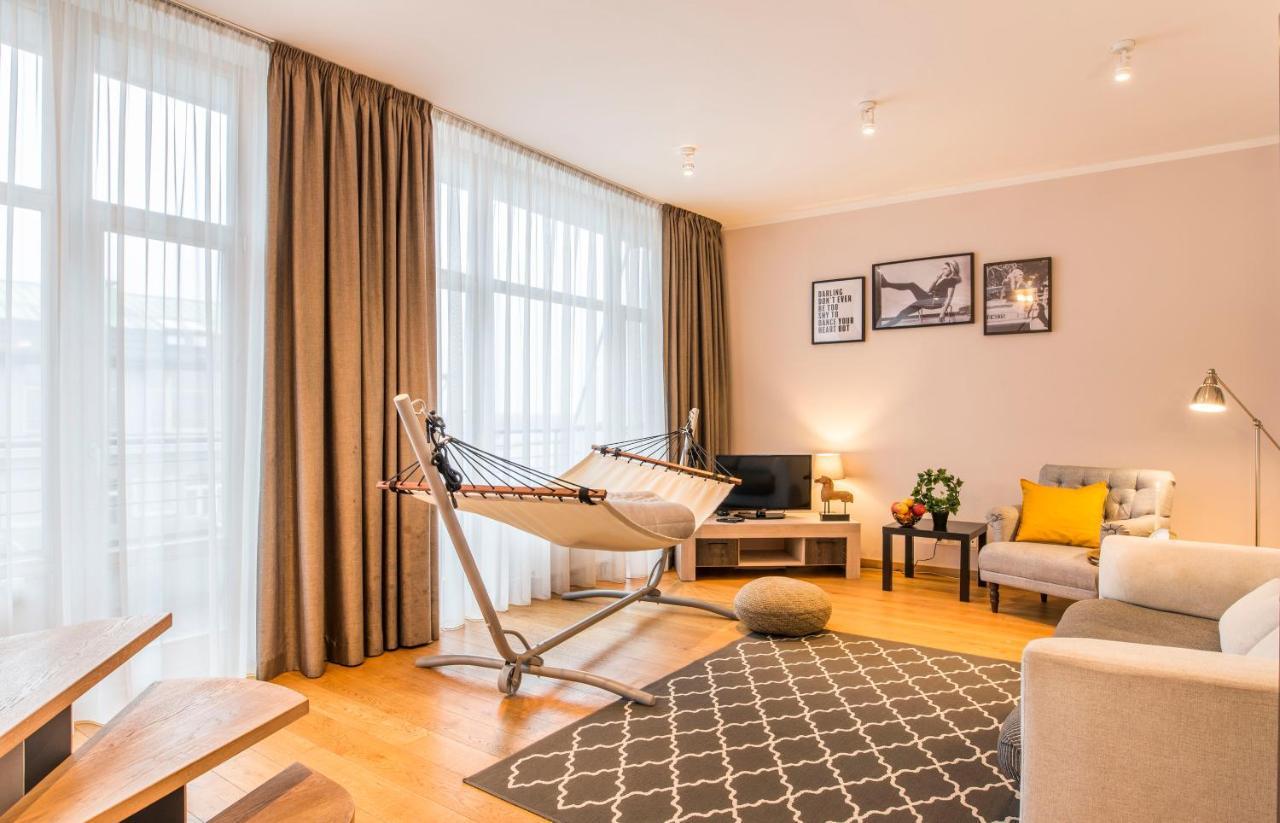 Central 2-Level Penthouse With Terrace And Free Parking Riga Exterior photo