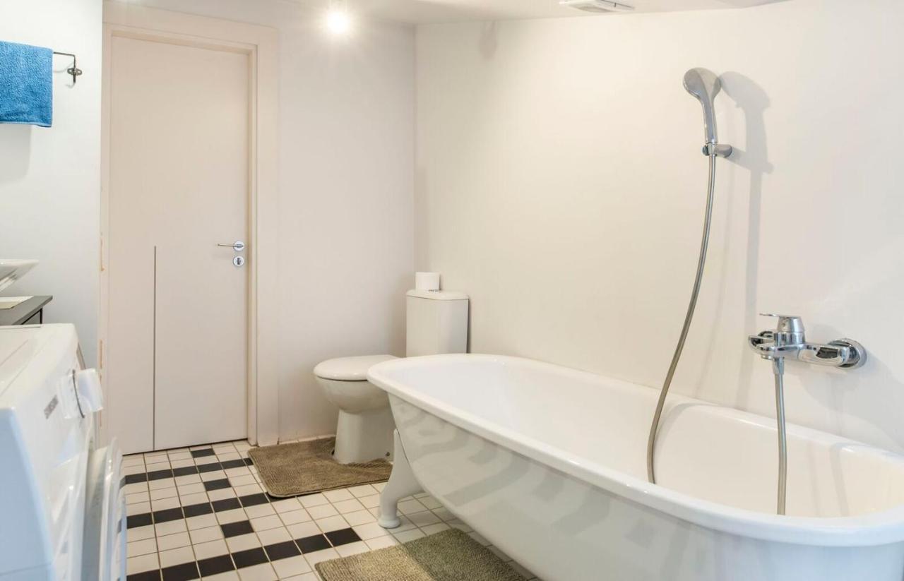 Central 2-Level Penthouse With Terrace And Free Parking Riga Exterior photo